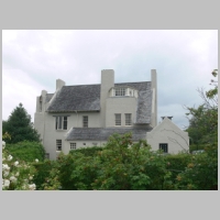 Mackintosh, Hill House, photo by Remi Mathis on Wikipedia,4.JPG